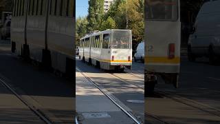 Tramvaiul V3A93 012 părăsind stația “Patinoar” pe Linia 40 [upl. by Iover440]