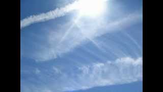 Chemtrails  Wahnsinn über Cuxhavens Stränden  Kurgebieten 2472012 [upl. by Notsuh]