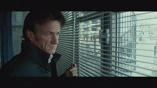 quotThe Gunman  O Atiradorquot Na mira de Sean Penn  cinema [upl. by Neumann562]