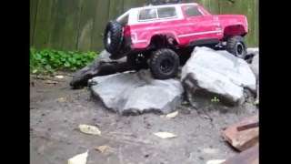 Vaterra Ascender Slowmotion Crawl [upl. by Cozmo]