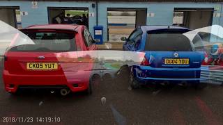 Motorsport Events trackday Thruxton Renault Clio 182 vs Ford Fiesta ST mk6 [upl. by Gainer510]