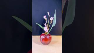 Simple Amaryllis Flower Design flowerarrangement [upl. by Nimsaj]