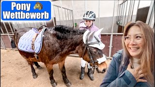 Reiter Turnier amp Kostüm 😍 Parcour mit Pony reiten Pferde Wettbewerb  Clarielle Mamiseelen [upl. by Yedok]