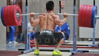 1 HIGH BAR SQUAT MISTAKE Bar Position [upl. by Bondy]