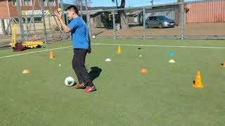 Iniciación fútbol Entrenamiento de coordinación óculo manual y pedal [upl. by Epillihp]