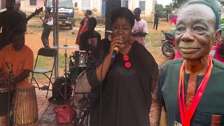 Melody Band Singer Ophelia Never Disappointed Watch Her Singing JA Adofos Song Maame Yaa Dufie [upl. by Masao]