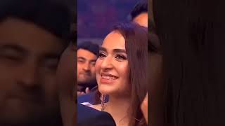 yumna zaidi raze ulfat  song  drama  award show [upl. by Akehsay767]