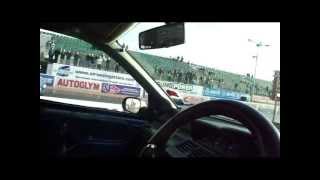 Clio Williams vs Clio 172 Cup  Santa Pod 14 mile [upl. by Bravin]