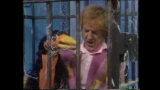 Rod Hull and Emu The Yawning Song [upl. by Rodoeht]