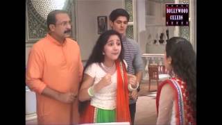 Yeh Rishta Kya Kehlata Hai  Naira Insult Gayu In Front Family August 2015 [upl. by Strage]