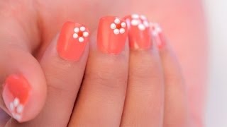 EASY FLOWER NAIL ART FOR BEGINNERS [upl. by Downing]