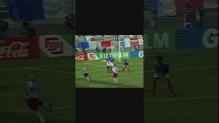 Бартез почти выронил мяч после штрафного Тёфтинга  Barthez almost dropped the ball after free kick [upl. by Jehial]