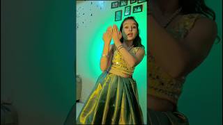 Chogada song 💚navratrispecial dancevideo chogadatara hindi youtubeshorts shortsfeed SHRA19 [upl. by Lipp]