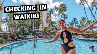 4K Checking into HILTON HAWAIIAN VILLAGE  Flying to Hawaii 2022 [upl. by Longerich686]