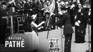 Queen Elizabeth 11 Presents Colour To No1 School Of Technical Training Raf At Halton 1952 [upl. by Wilow773]