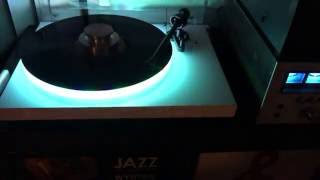 Project Debut III Turntable with Acrylic platter and leds [upl. by Onfre]