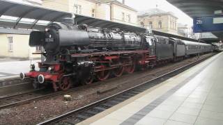 EisenbahnRomantikSonderzug mit SchnellzugDampflok BR 01 1066 passiert Mainz HBF [upl. by Ganiats]