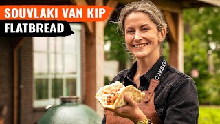 Souvlaki van kip met flatbread BBQ recept [upl. by Shannan]