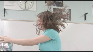 Physics Demo Van de Graaff Generator [upl. by Assiron438]