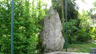 Der Hinkelstein im Park von Nierstein [upl. by Asiole576]