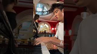 Blinding lights in Sydney’s QVB piano [upl. by Atlanta41]