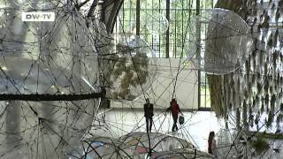 Ausstellung im quotHamburger Bahnhofquot in Berlin Die Installationen von Tomás Saraceno  euromaxx [upl. by Eded]