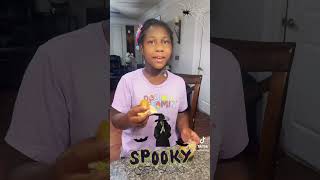 Vlogtober Day 1 FROOT LOOPS BAGEL REVIEW halloween spookyseason viralshorts [upl. by Annekam]