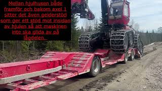 Lastning av en Komatsu 931XC på en Rojo GPD3 Big Skogsjumbotrailer från Olofssons i Syd AB [upl. by Nylidnarb49]