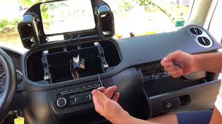 Installation autoradio Volkswagen rns510radio replacement rns510 ok Tiguan [upl. by Odrareve727]