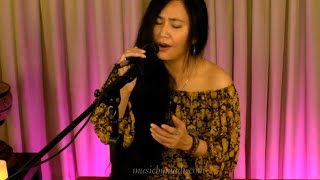 Madi  မဒီ အထီးကျန်သူ Acoustic Sessions [upl. by Yllor]