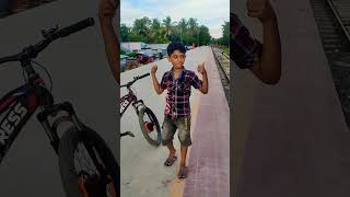 Cycle pagol train rastai khela kore youtubevideo youtubeshorts cyclerider2403 shortvideo [upl. by Naltiac]