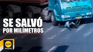 Ciclista fue atropellado por un camión en China│RPP [upl. by Adnylem]