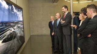 SAR el Príncipe de Asturias inaugura quot60 miradas a Ferrovialquot con las obras José Manuel Ballester [upl. by Aelem]