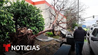 Las noticias de la mañana jueves 23 de marzo de 2023  Noticias Telemundo [upl. by Raseta618]