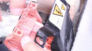 Recharging Ford Escape Battery without removal 20092012 [upl. by Assennej]