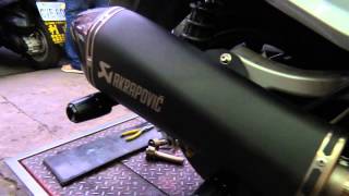 MAXSYM 400i  Akrapovic mp3 蠍子管雞腿管上下孔都沒裝消音塞 [upl. by Jodee]