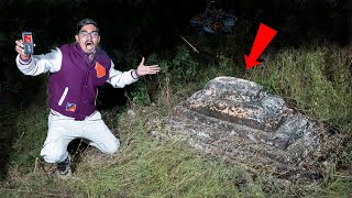 100 साल पुराना भूतिया कब्रिस्तान  Visiting 100 Year Old Haunted Graveyard [upl. by Noxas]