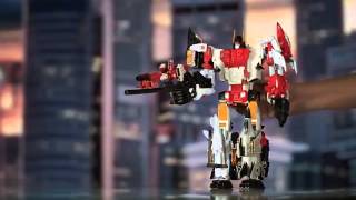 Transformers  Combiner Wars Superion [upl. by Adyol]