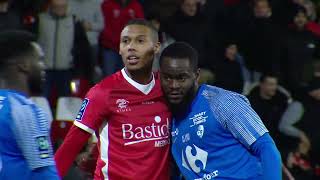 Nîmes Olympique  Grenoble Foot 38 02  Le résumé vidéo [upl. by Lyndell]