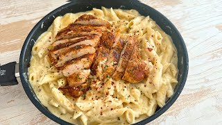 Alfredo Chicken Pasta  Cremige Nudeln mit Hähnchenstreifen [upl. by Aihseya]