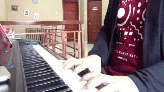 Efek Rumah Kaca  Putih Ada piano cover [upl. by Zack]