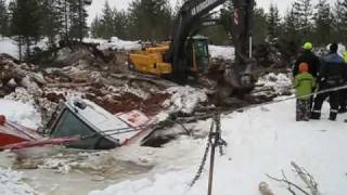 part 2 Stuck Hitachi EX215 Excavator rescue [upl. by Tallbot]