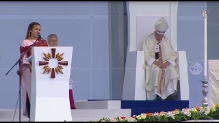 Maía Canta frente al Papa Francisco el Salmo 97  Tele VID [upl. by Adnohral]