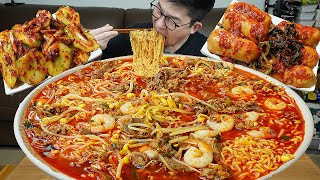 우삼겹 새우토핑 🔥열라면과 잘익은총각김치에 밥까지 말아서 먹방 Spicy Beef Ramyeon MUKBANG [upl. by Aitnuahs]