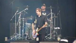 Bowling For Soup  1985  Girl All The Bad Guys Want  Live Download Festival  2011 [upl. by Symon372]