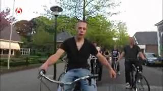 De Keet  6 Op de fiets achter de trekker [upl. by Eladnar]