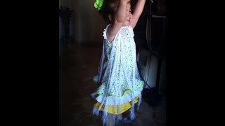 Vestido de flamenca Niña 2 años [upl. by Eillit826]