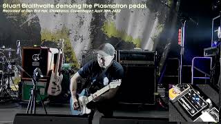 Stuart Braithwaite of Mogwai demoing his Reuss Plasmatron signature pedal [upl. by Barthold]