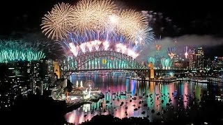 Capodanno 2016 Sydney Hong Kong Dubai Londra Rio de Janeiro New York [upl. by Ilesara315]