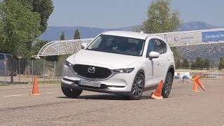 Mazda CX5 2017  Maniobra de esquiva moose test y eslalon  km77com [upl. by Lissi]